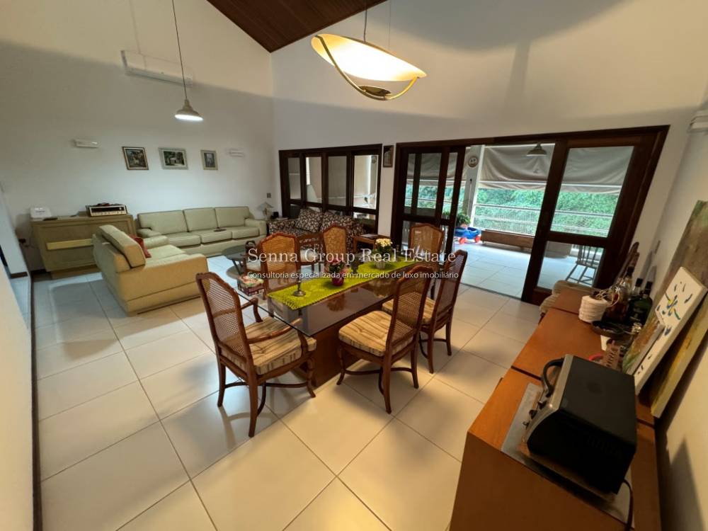 Casa em Condomínio venda Condomínio Flamboyant-B - Referência SG3213