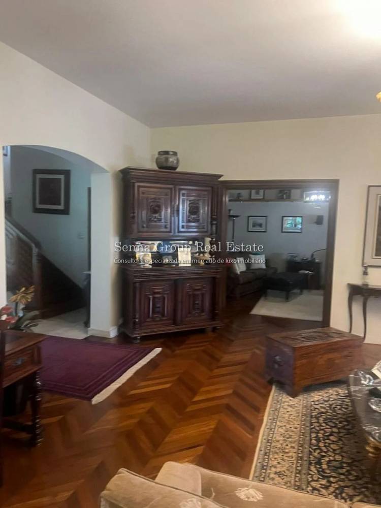 Casa à venda na Avenida PacaembuPacaembu - casa-pacaembu-sao-paulo-100247-11.jpeg