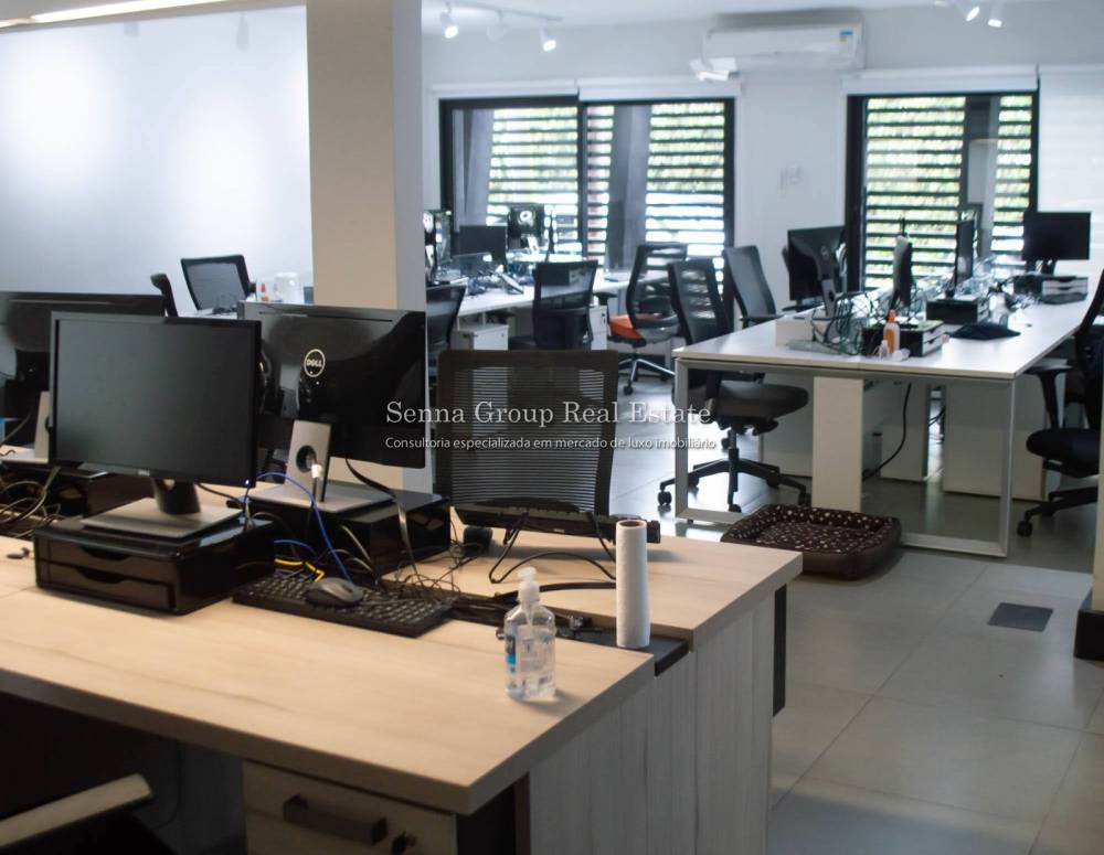 Casa à venda na Rua Ferreira de AraújoPinheiros - 999-casa-pinheiros-sao-paulo-140348-8.jpeg