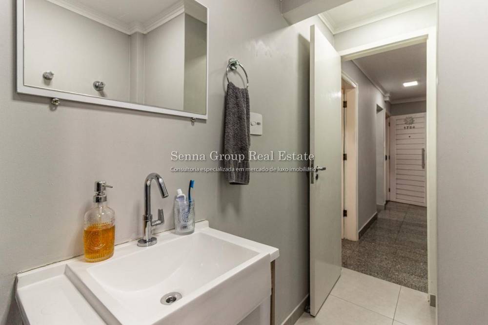Apartamento à venda na Rua Vinte e Quatro de MaioRepública - 999-apartamento-republica-sao-paulo-094253-0.jpeg