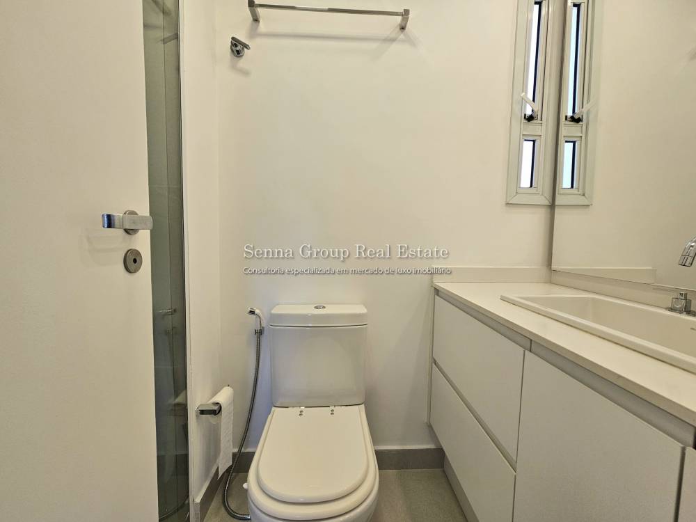 Apartamento à venda na Rua Comendador Miguel CalfatVila Nova Conceição - 999-apartamento-vila-nova-conceicao-sao-paulo-170109-0.jpg