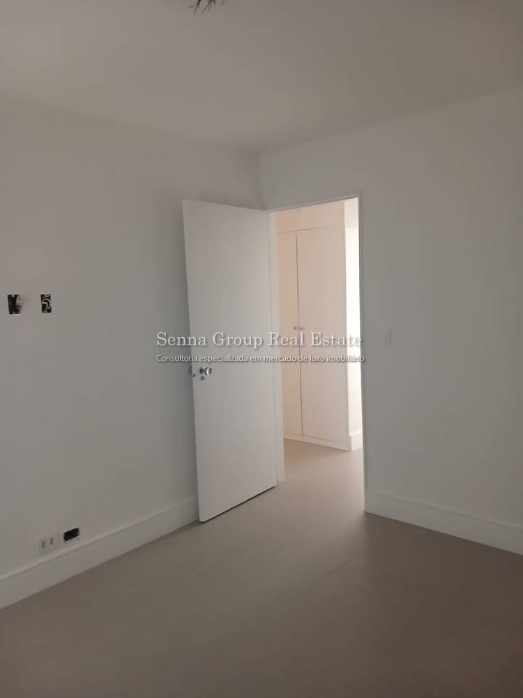 Apartamento à venda na Rua ItacemaItaim Bibi - 999-apartamento-itaim-bibi-sao-paulo-092938-0.jpeg