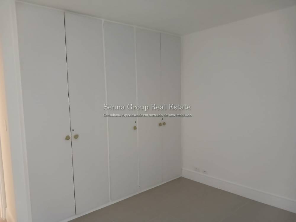 Apartamento à venda na Rua ItacemaItaim Bibi - 999-apartamento-itaim-bibi-sao-paulo-093043-0.jpeg