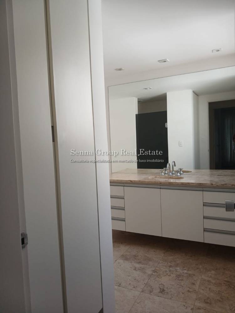 Apartamento à venda na Rua ItacemaItaim Bibi - apartamento-itaim-bibi-sao-paulo-092931-0.jpeg