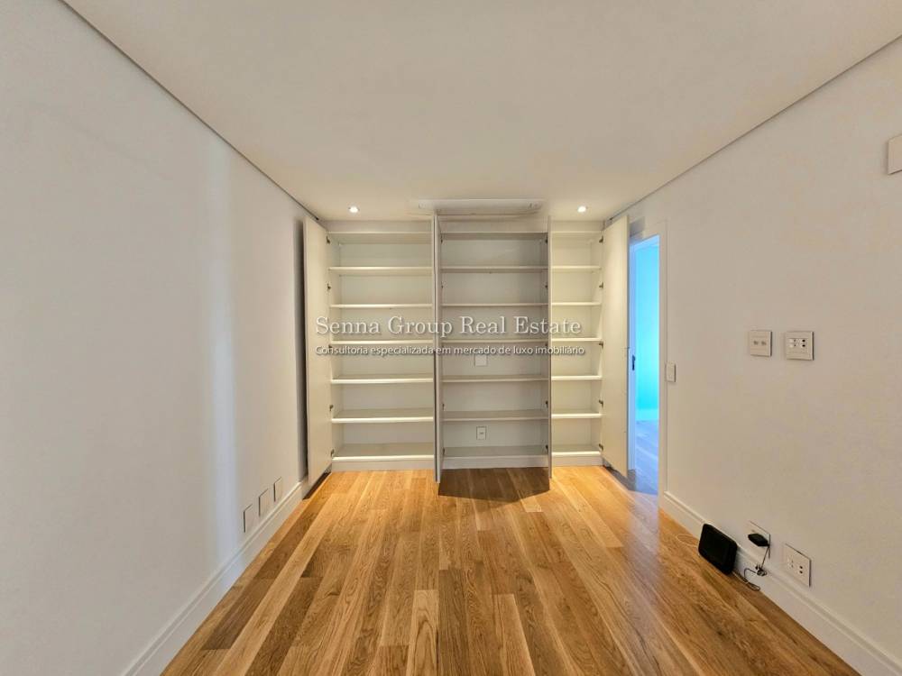 Apartamento à venda na Rua Gabriele D'AnnunzioCampo Belo - 999-apartamento-campo-belo-sao-paulo-174556-0.jpg
