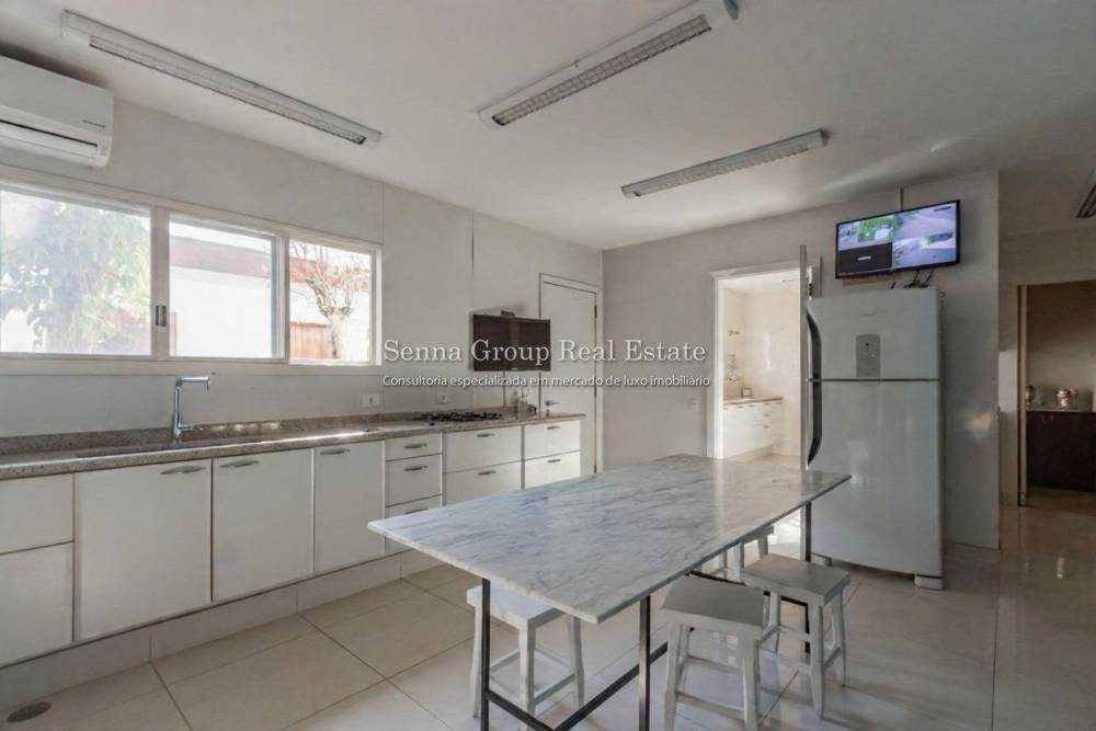 Casa à venda na Avenida Lopes de AzevedoJardim Guedala - 999-casa-jardim-guedala-sao-paulo-155417-0.jpeg
