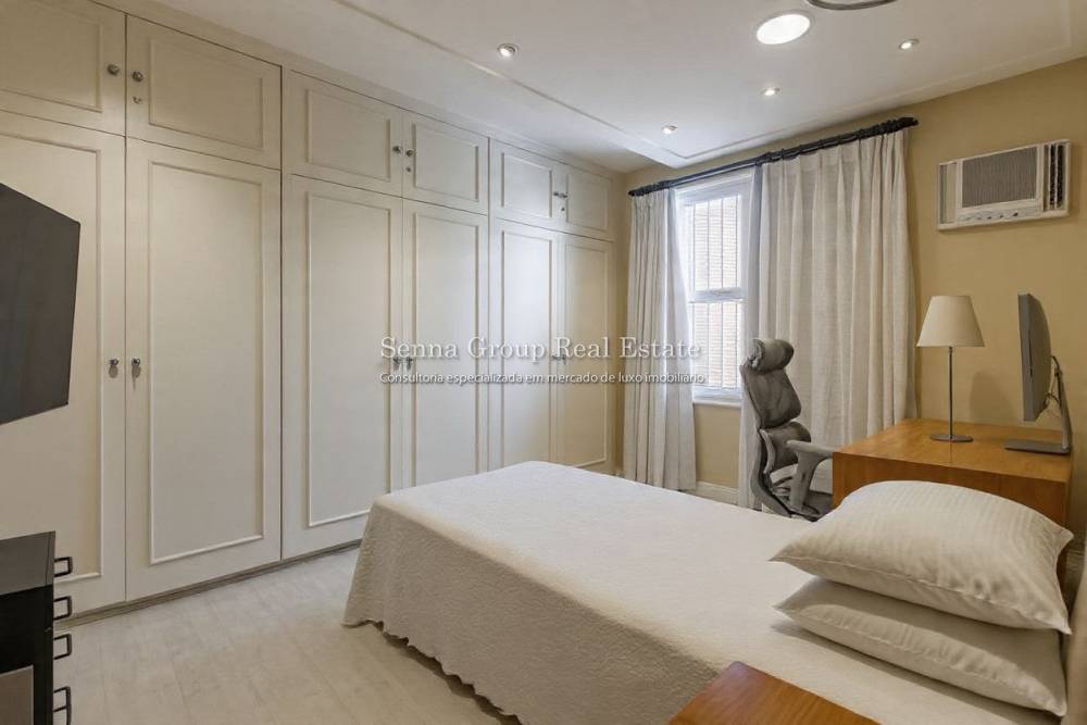 Casa à venda na Avenida Lopes de AzevedoJardim Guedala - 999-casa-jardim-guedala-sao-paulo-155418-6.jpeg